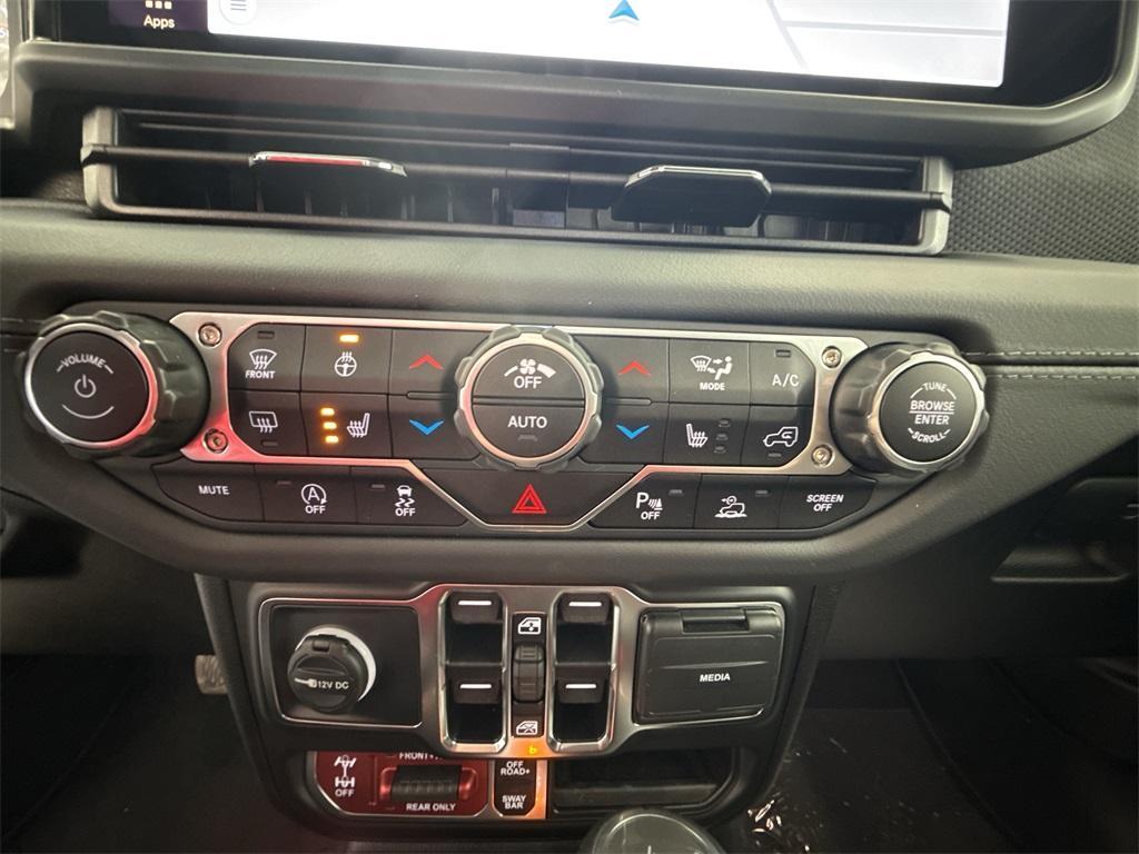 new 2025 Jeep Wrangler car, priced at $61,805