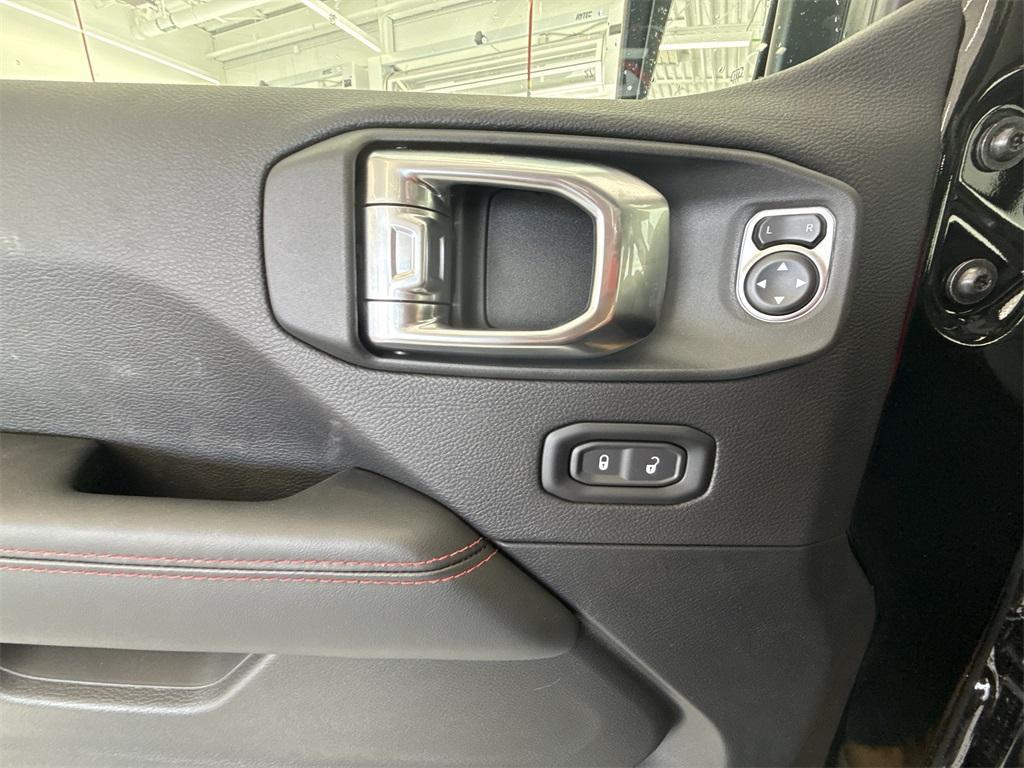 new 2025 Jeep Wrangler car, priced at $61,805
