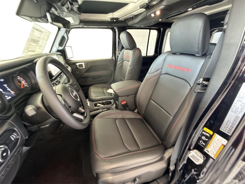 new 2025 Jeep Wrangler car, priced at $61,805