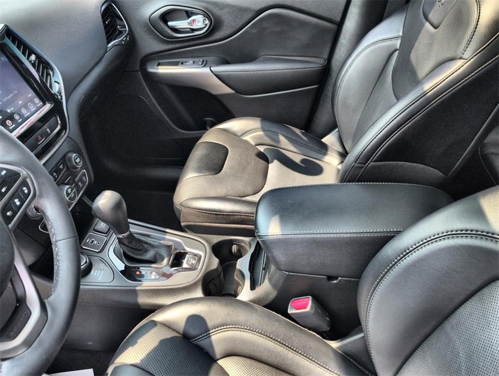 used 2022 Jeep Cherokee car, priced at $23,900