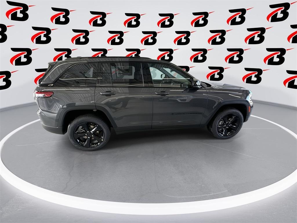 new 2025 Jeep Grand Cherokee car, priced at $46,762