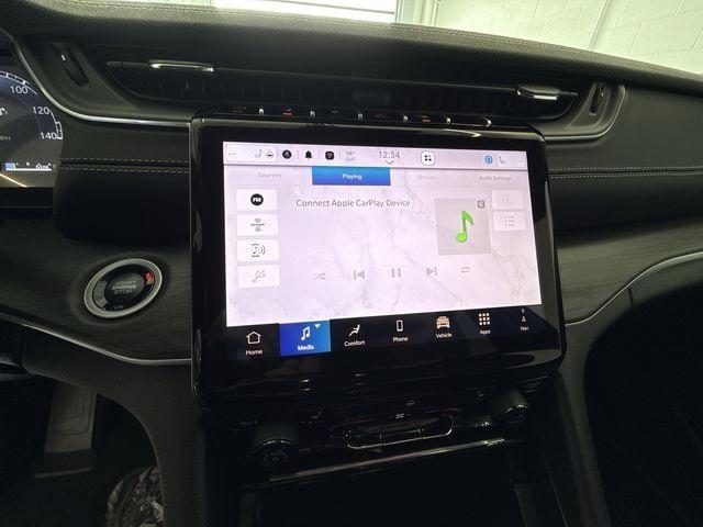 new 2025 Jeep Grand Cherokee car, priced at $46,530