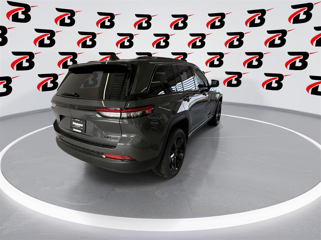 new 2025 Jeep Grand Cherokee car, priced at $46,762