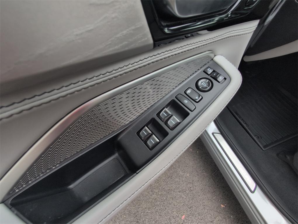 used 2023 Acura MDX car, priced at $46,750