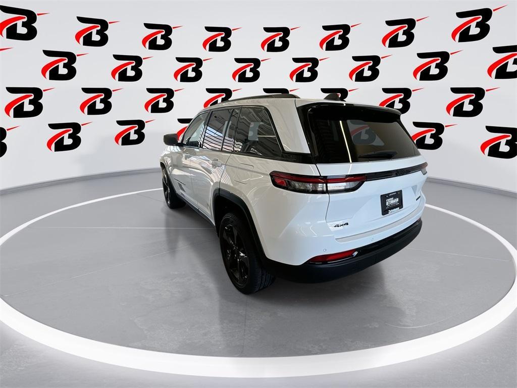 new 2025 Jeep Grand Cherokee car, priced at $45,578
