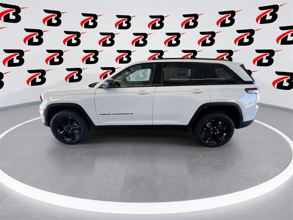 new 2025 Jeep Grand Cherokee car, priced at $45,578