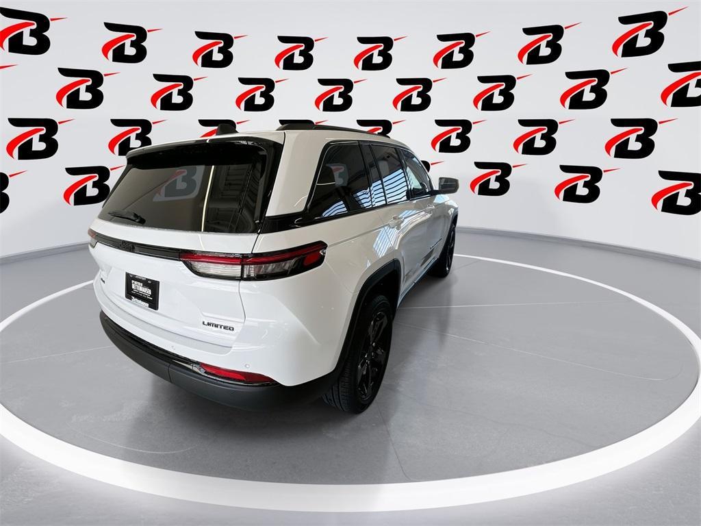 new 2025 Jeep Grand Cherokee car, priced at $45,578