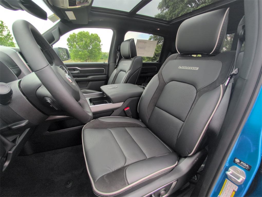 new 2025 Ram 1500 car, priced at $62,389