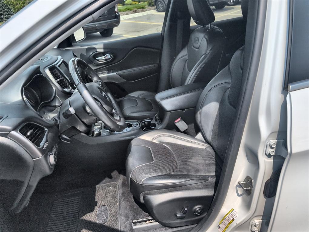 used 2019 Jeep Cherokee car, priced at $21,900
