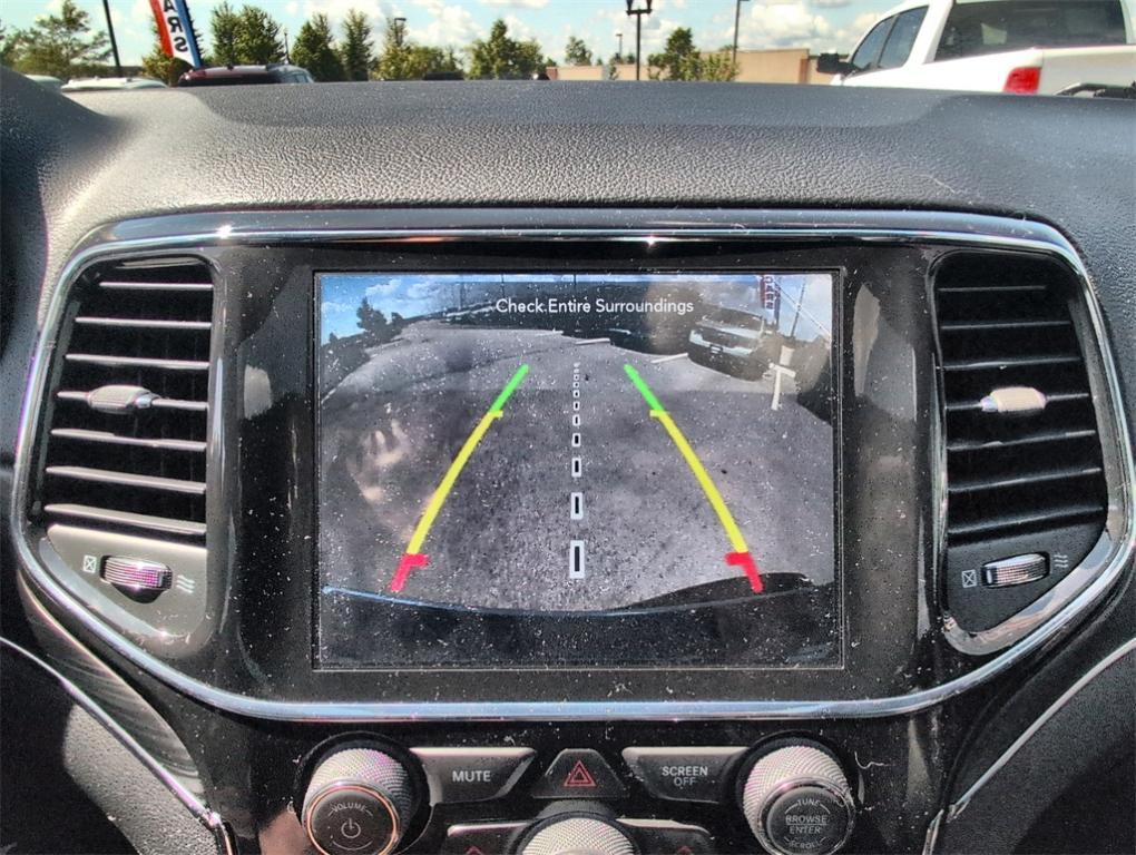 used 2022 Jeep Grand Cherokee WK car, priced at $27,900