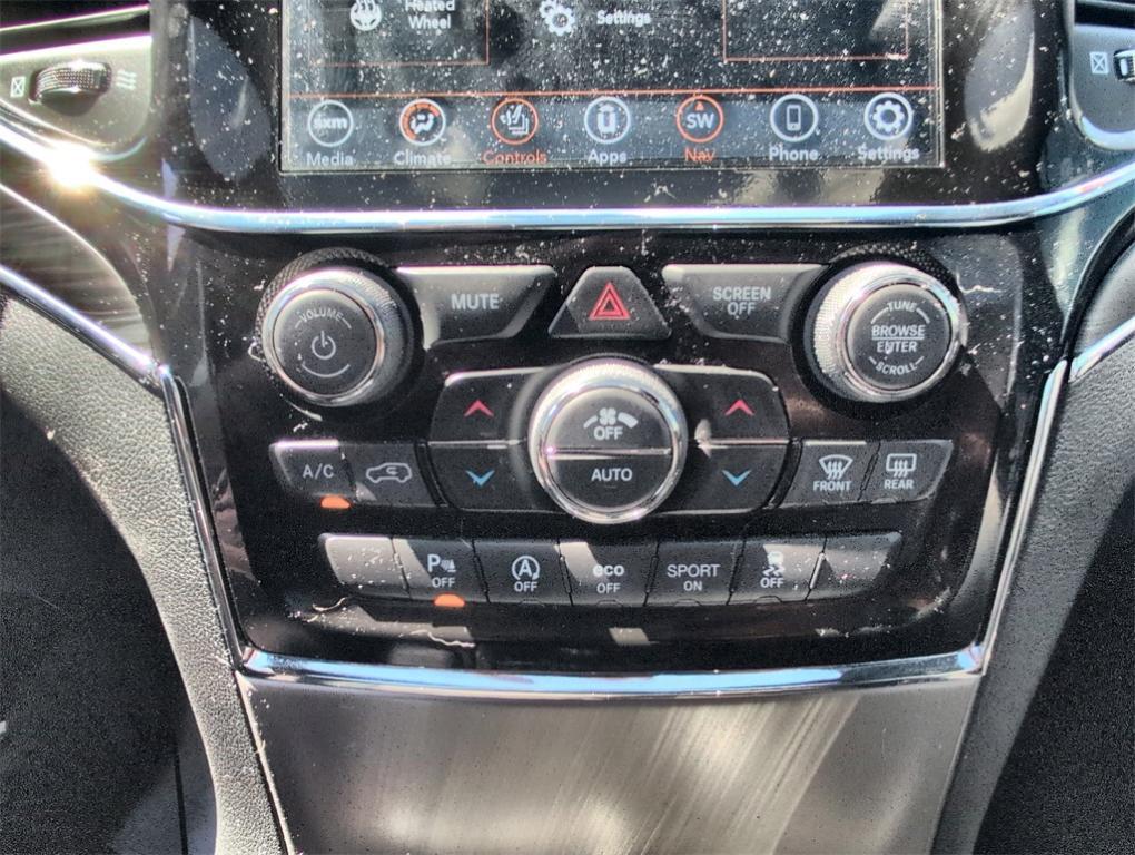 used 2022 Jeep Grand Cherokee WK car, priced at $27,900