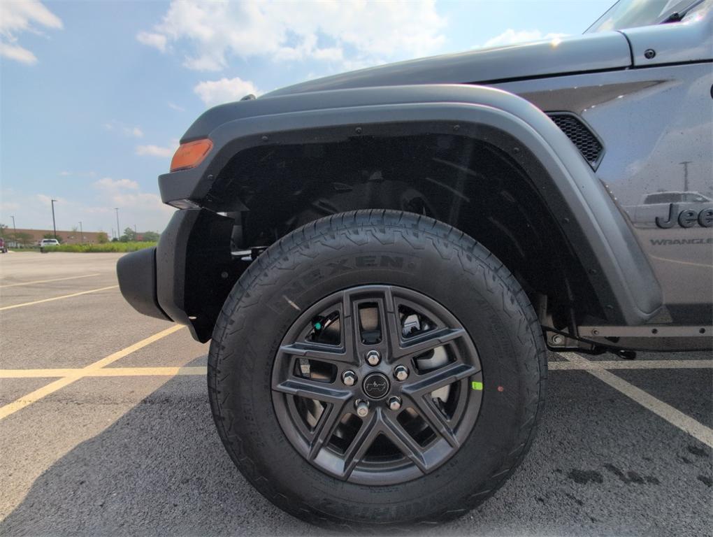new 2025 Jeep Wrangler car, priced at $43,876