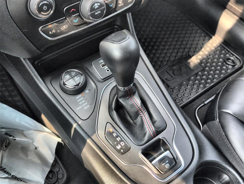 used 2022 Jeep Cherokee car, priced at $25,400