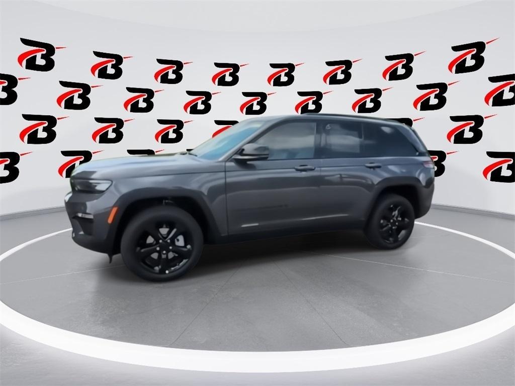 new 2025 Jeep Grand Cherokee car, priced at $44,544