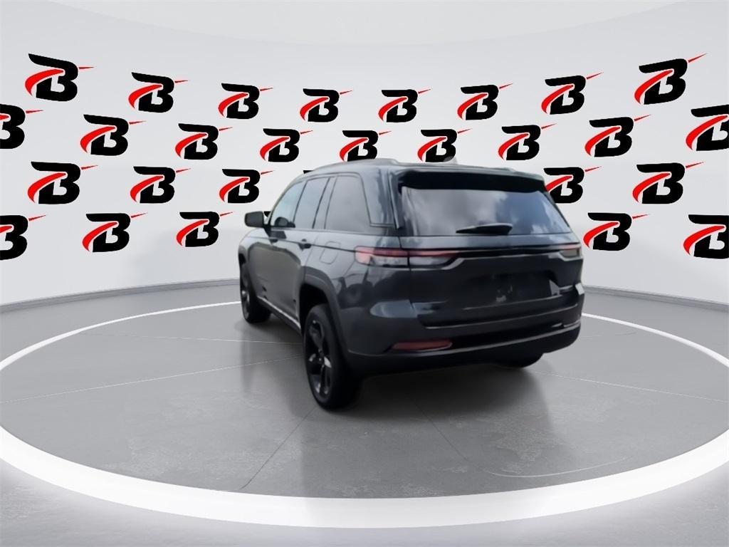 new 2025 Jeep Grand Cherokee car, priced at $44,544