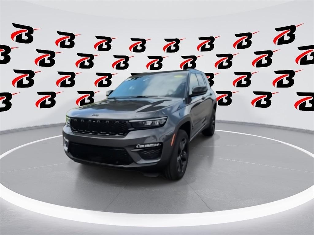 new 2025 Jeep Grand Cherokee car, priced at $44,544