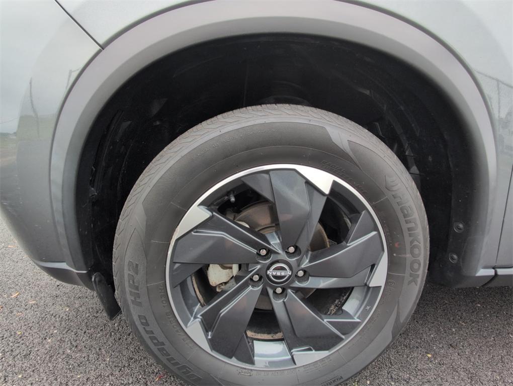 used 2022 Nissan Rogue car, priced at $22,900