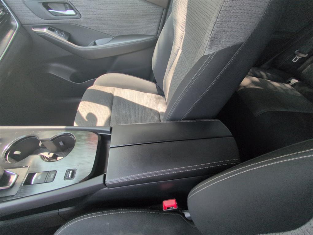 used 2022 Nissan Rogue car, priced at $22,490
