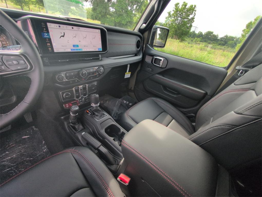 new 2025 Jeep Wrangler car, priced at $53,348