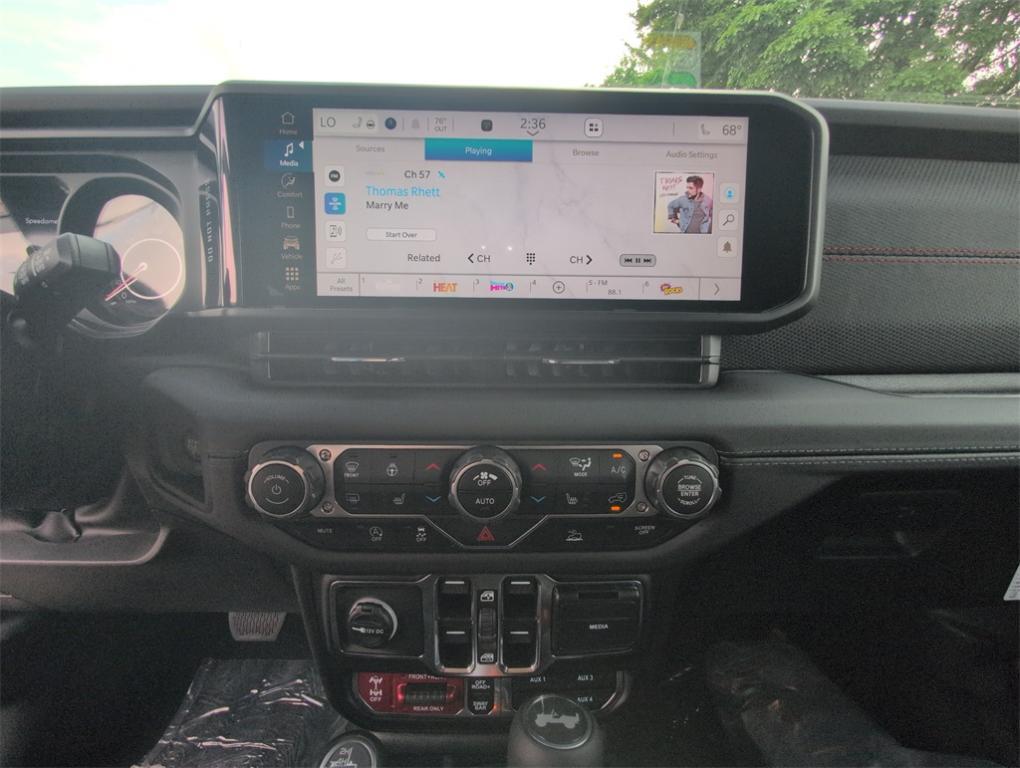 new 2025 Jeep Wrangler car, priced at $53,348