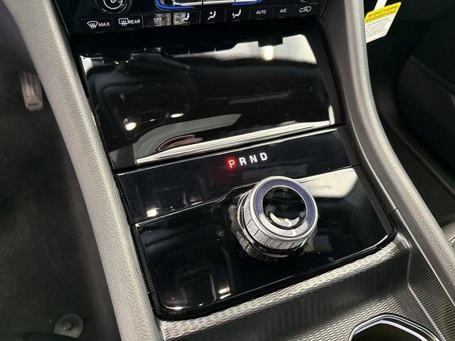 new 2025 Jeep Grand Cherokee car, priced at $41,175