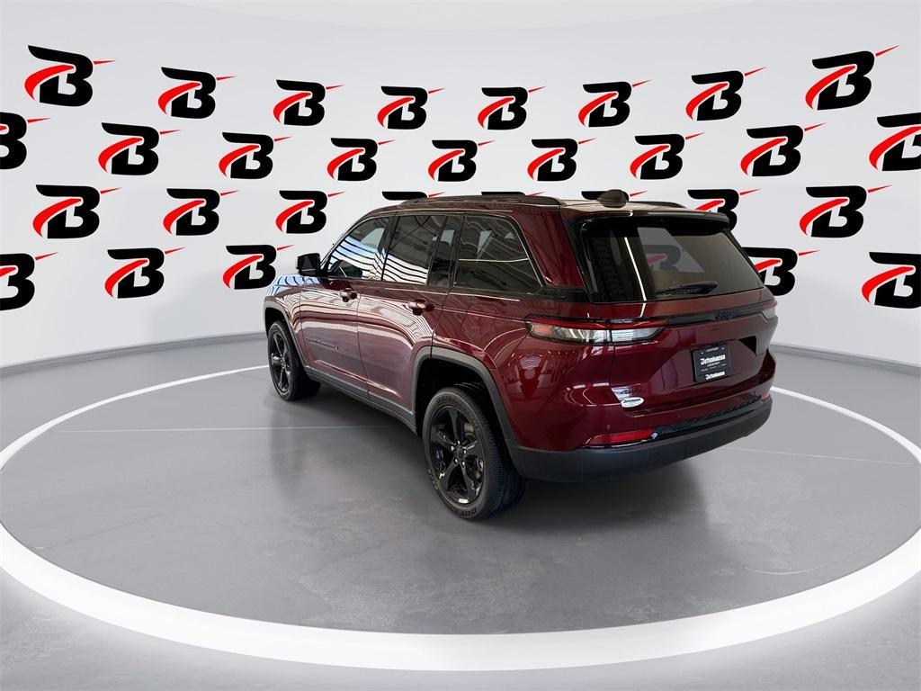 new 2025 Jeep Grand Cherokee car, priced at $41,675