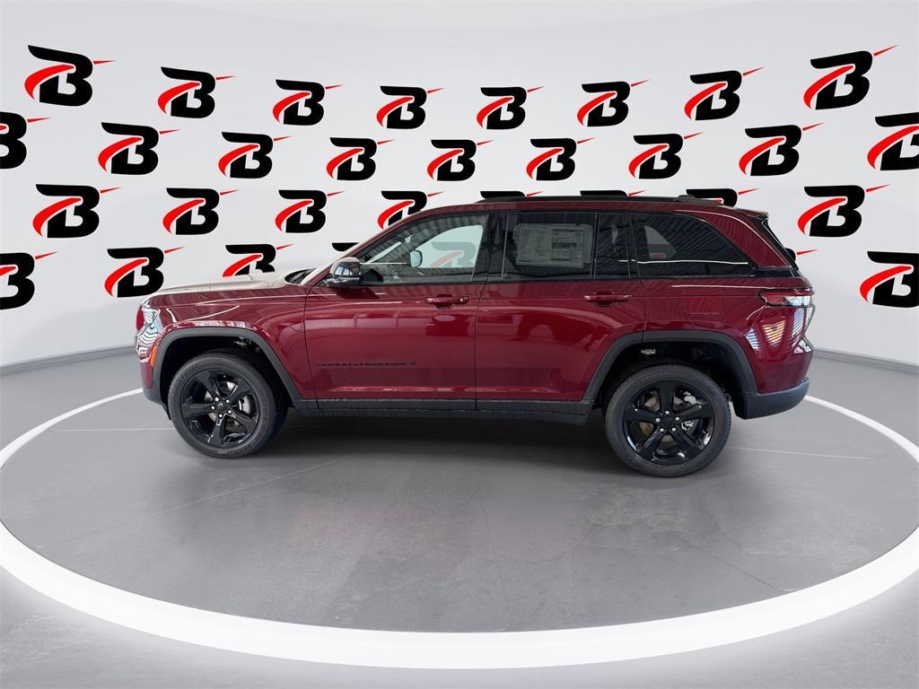 new 2025 Jeep Grand Cherokee car, priced at $41,675