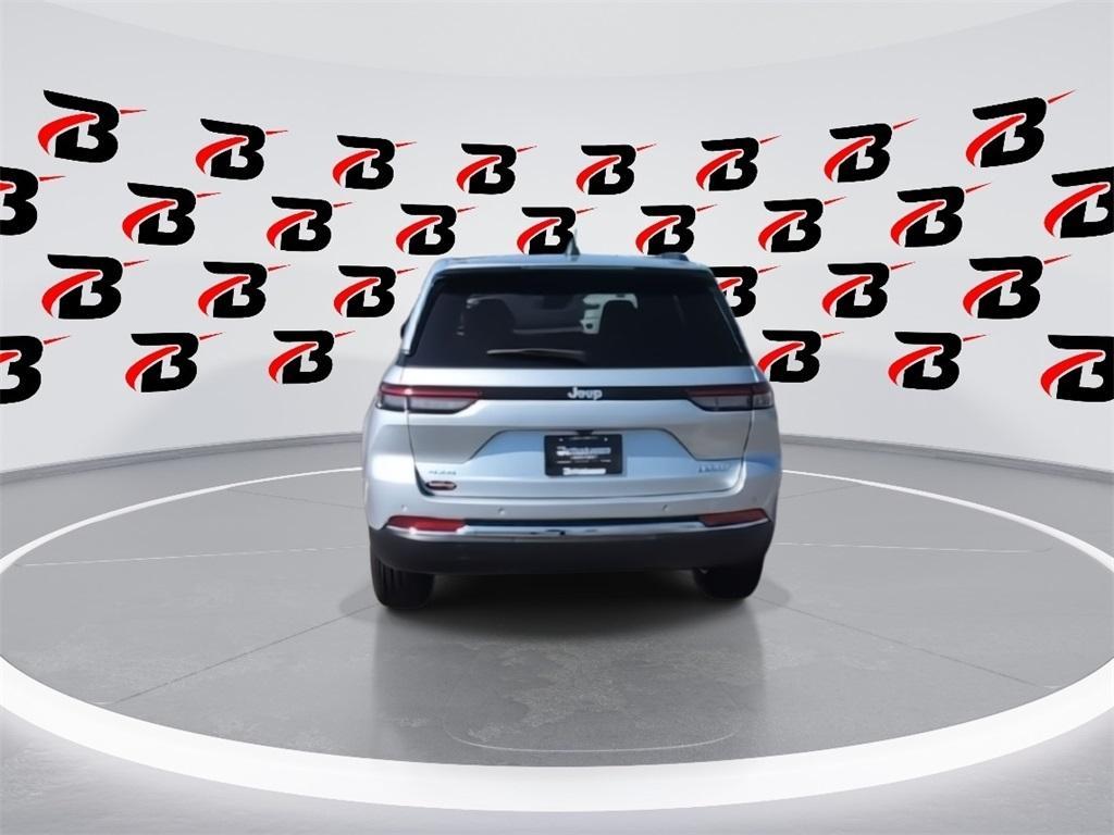 new 2025 Jeep Grand Cherokee car, priced at $35,016