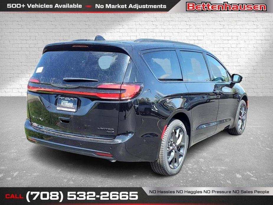 new 2024 Chrysler Pacifica car, priced at $47,805