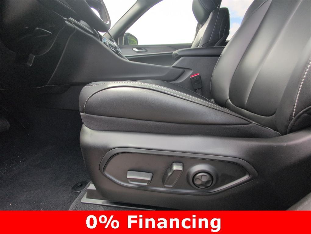 new 2025 Jeep Grand Cherokee L car, priced at $42,090