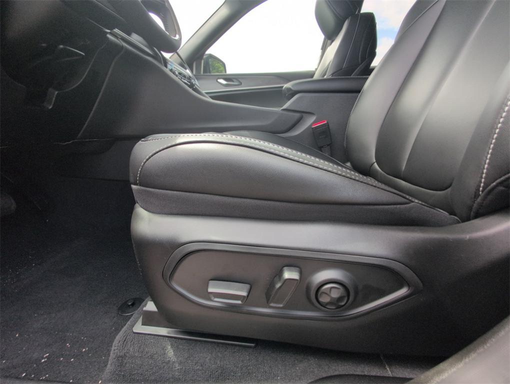 new 2025 Jeep Grand Cherokee L car, priced at $40,340
