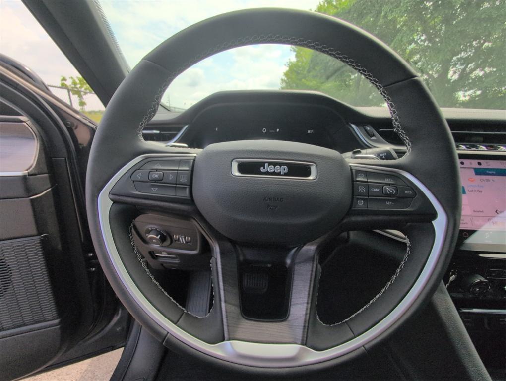 new 2025 Jeep Grand Cherokee L car, priced at $40,340