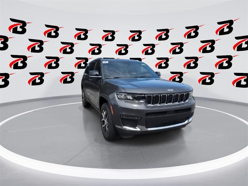 new 2025 Jeep Grand Cherokee L car, priced at $40,340