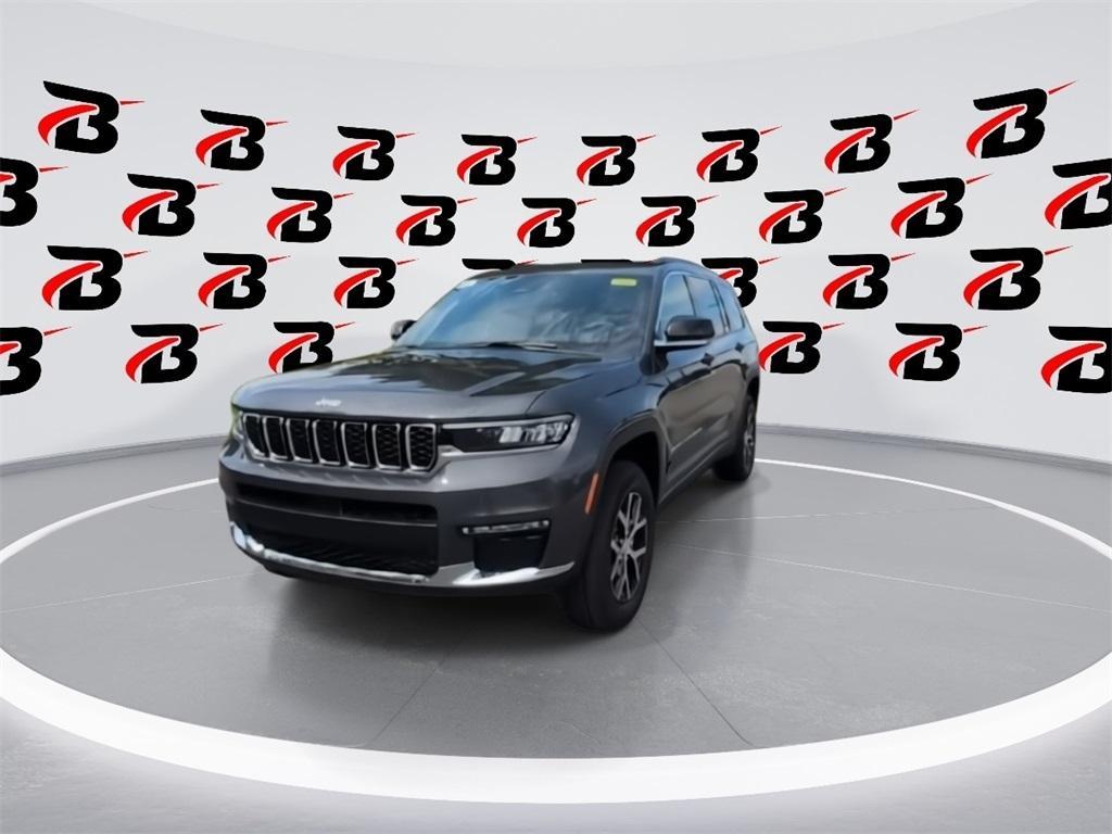 new 2025 Jeep Grand Cherokee L car, priced at $40,340