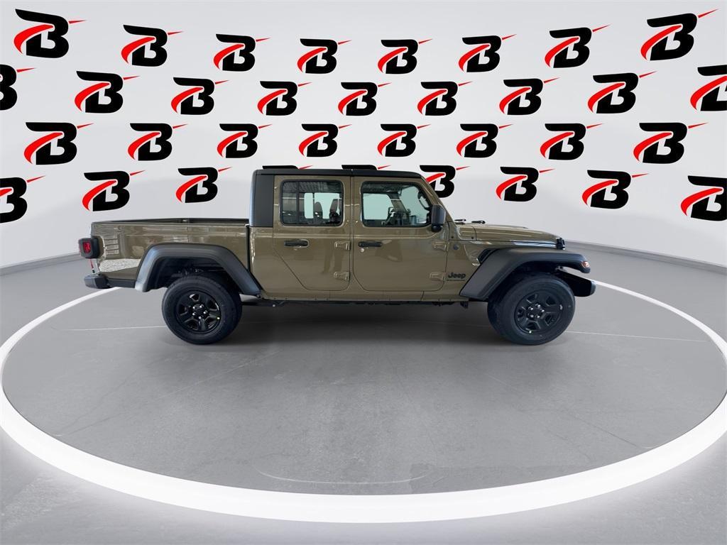 new 2025 Jeep Gladiator car, priced at $40,122