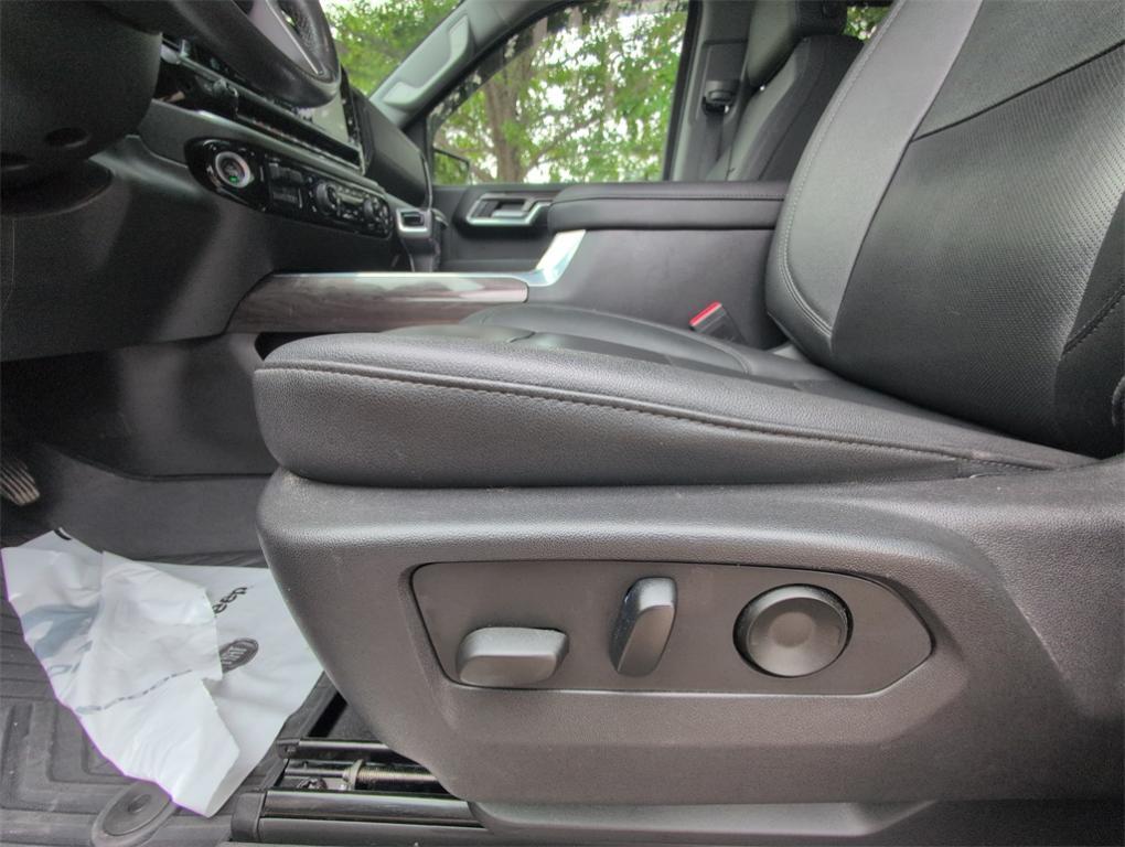 used 2022 Chevrolet Silverado 1500 car, priced at $43,900