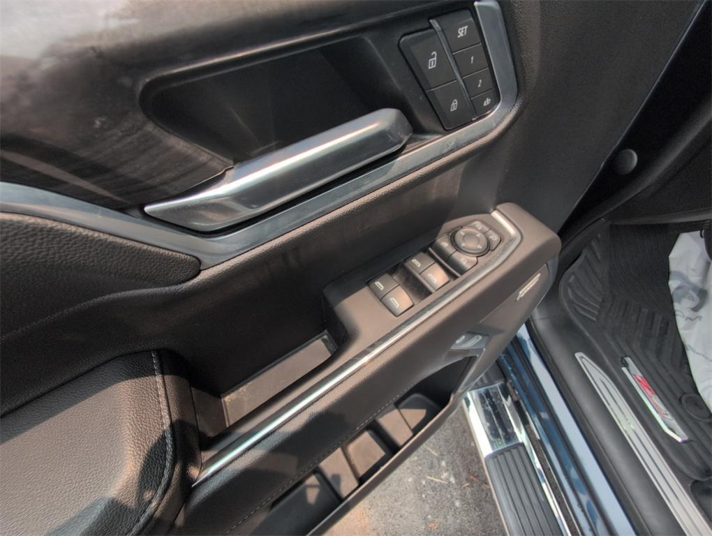 used 2022 Chevrolet Silverado 1500 car, priced at $43,900