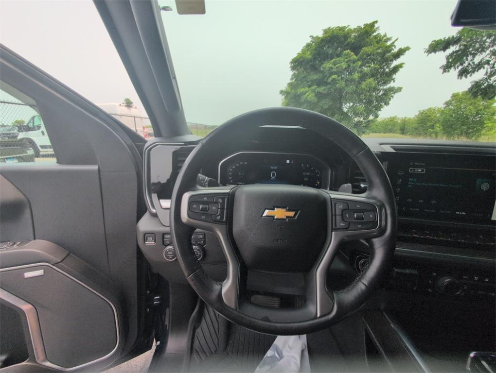 used 2022 Chevrolet Silverado 1500 car, priced at $43,900