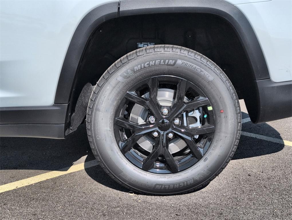 new 2025 Jeep Grand Cherokee L car, priced at $41,416