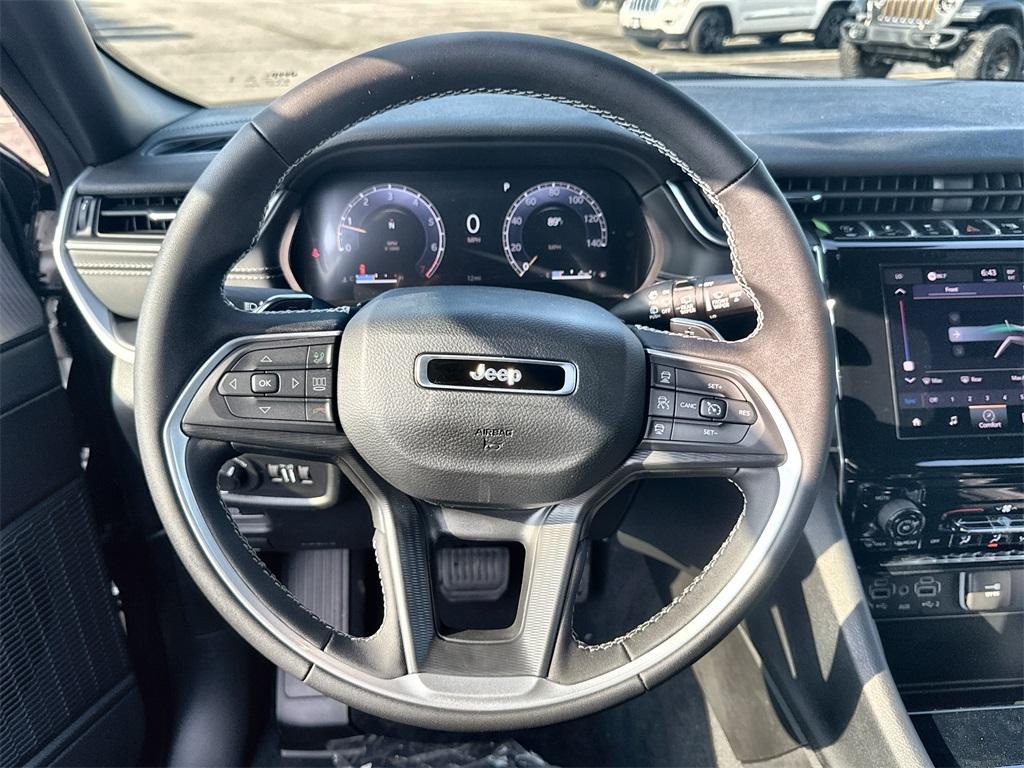 new 2025 Jeep Grand Cherokee L car, priced at $37,948