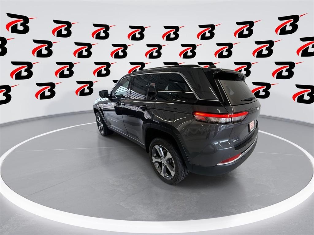 new 2025 Jeep Grand Cherokee car, priced at $49,110