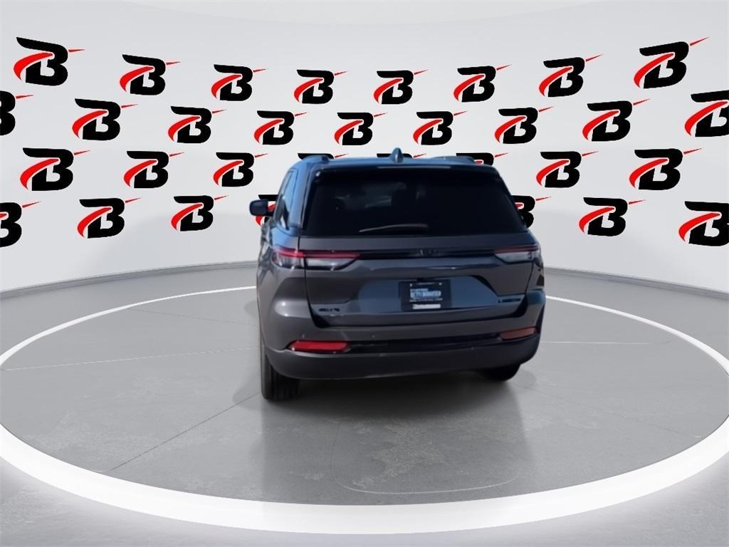new 2025 Jeep Grand Cherokee car, priced at $46,970