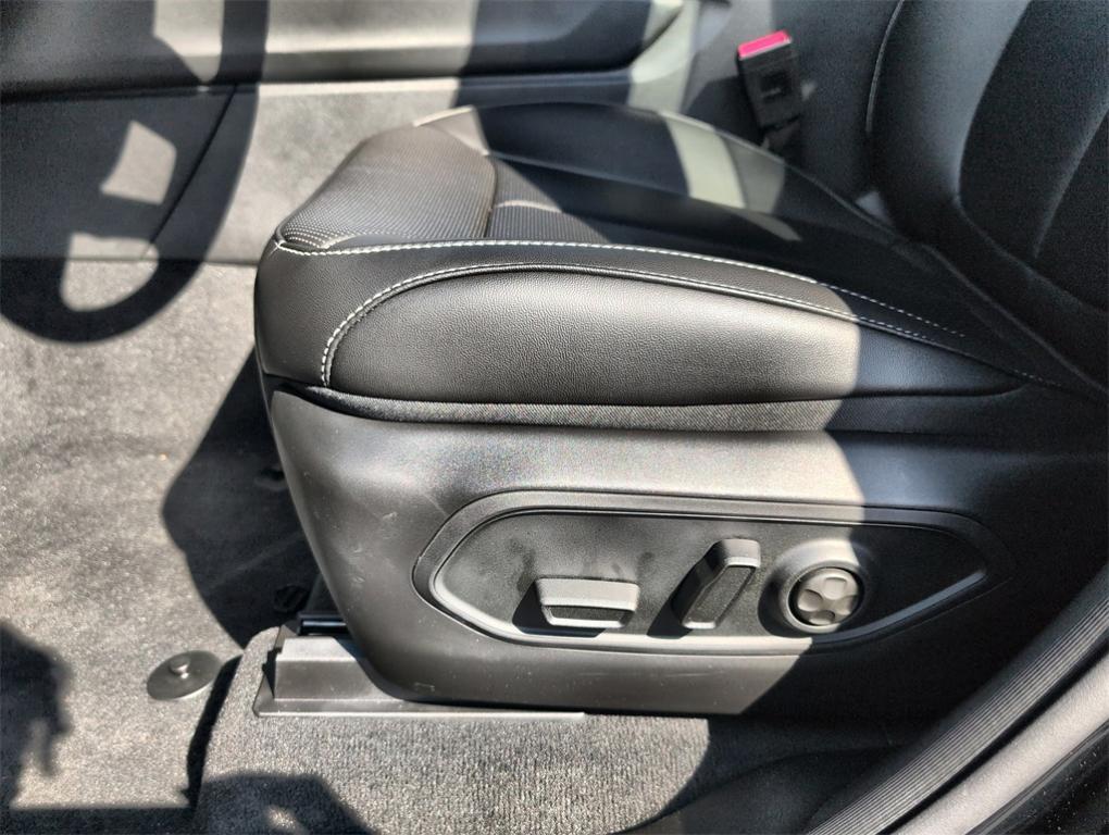 new 2025 Jeep Grand Cherokee car, priced at $46,970