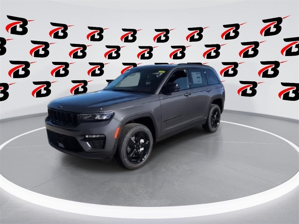 new 2025 Jeep Grand Cherokee car, priced at $46,970