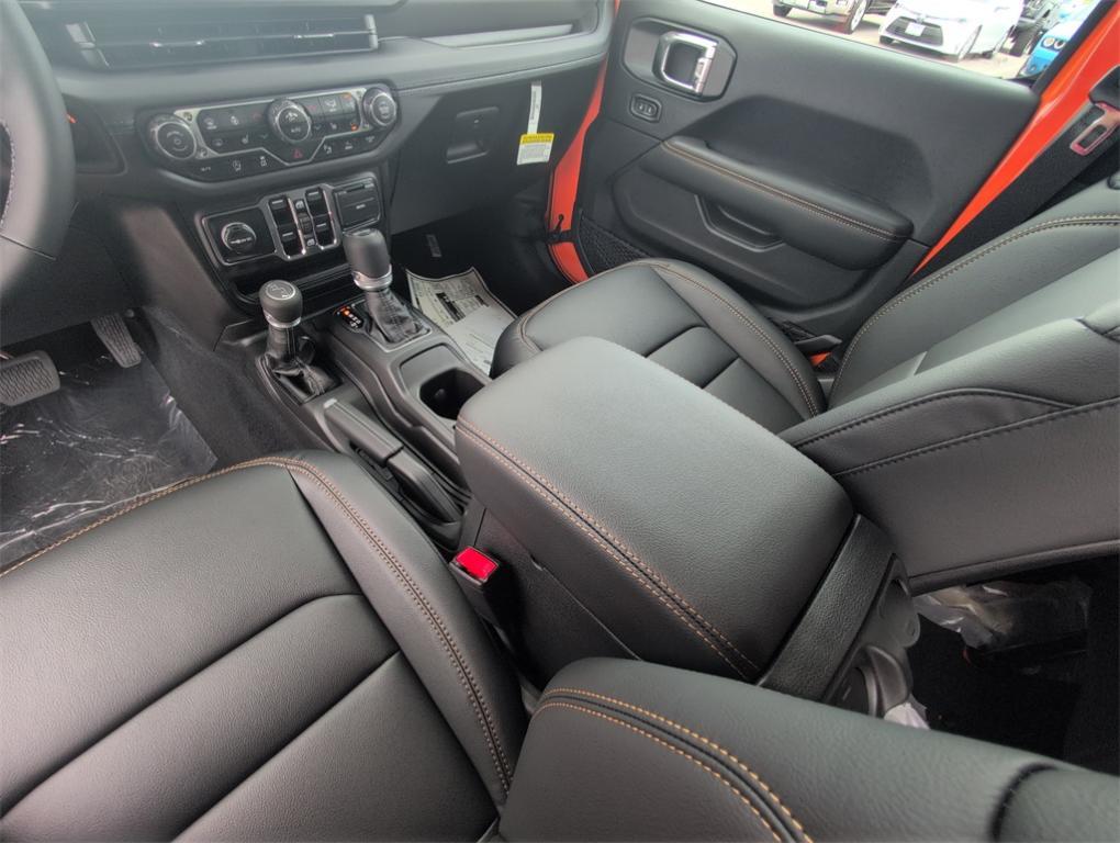 new 2025 Jeep Wrangler car, priced at $49,784
