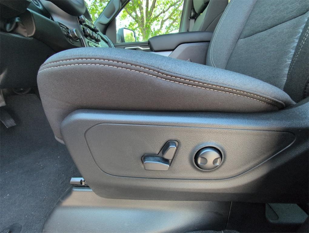 new 2025 Ram 1500 car, priced at $48,687