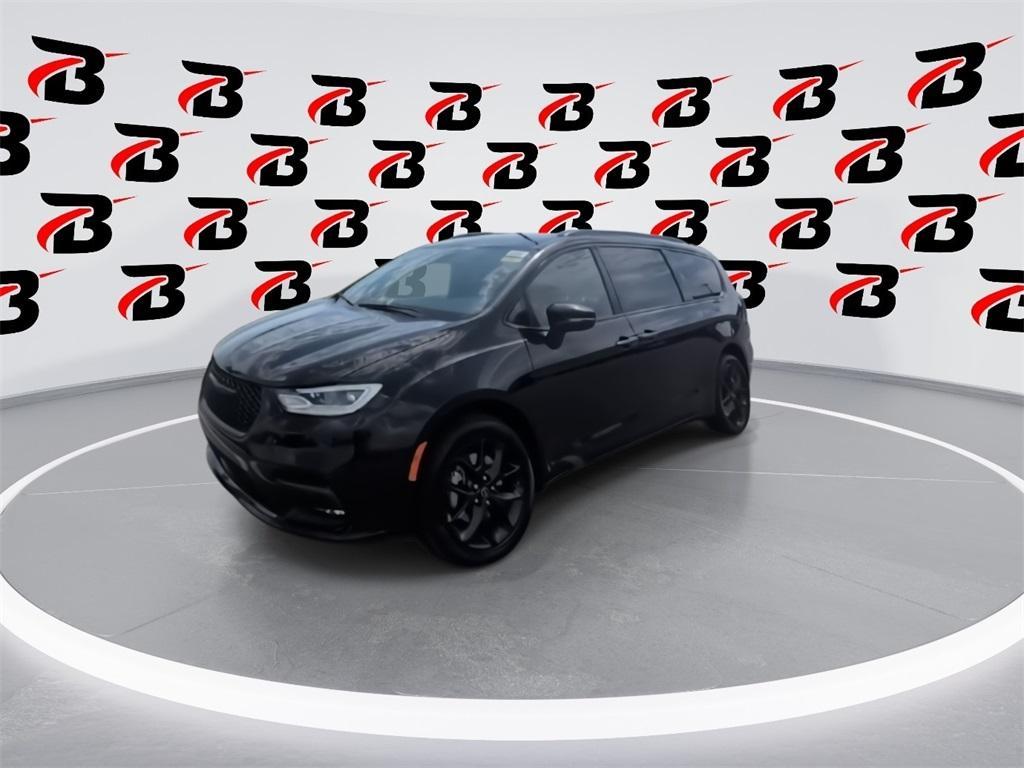 new 2026 Chrysler Pacifica car, priced at $50,182