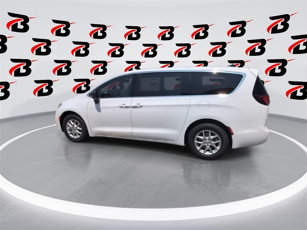 new 2025 Chrysler Pacifica car, priced at $39,389