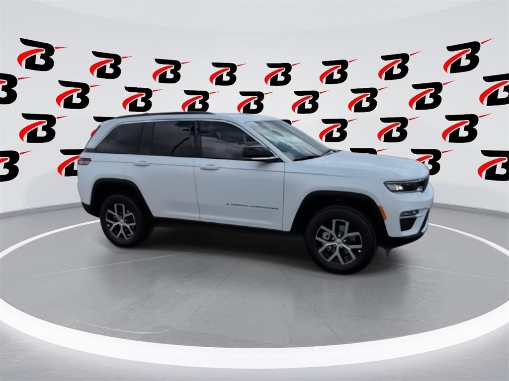 new 2025 Jeep Grand Cherokee car, priced at $41,788