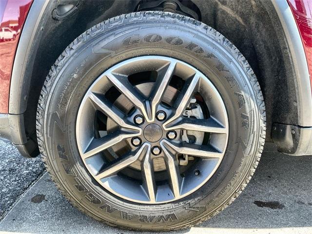 used 2020 Jeep Grand Cherokee car, priced at $23,495
